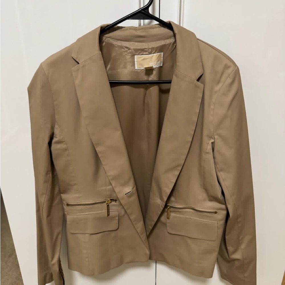 MICHAEL Michael Kors Beige Blazer with Gold Accents - Picture 3 of 6